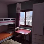 אורחן Rifugio Monte Zeus *